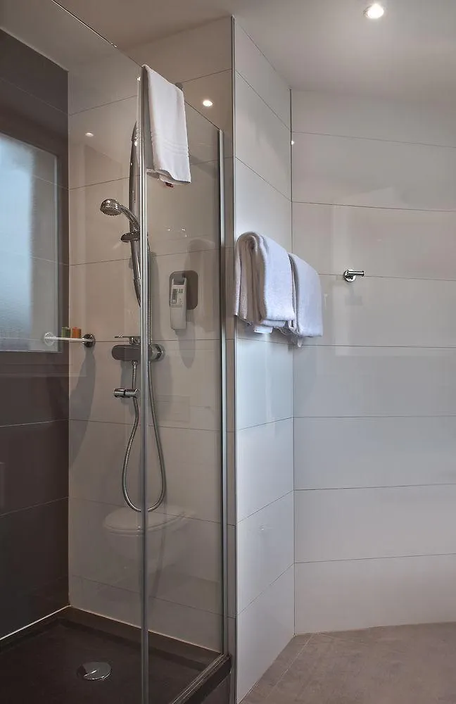Ibis Paris Gare Du Nord Tgv Hotel